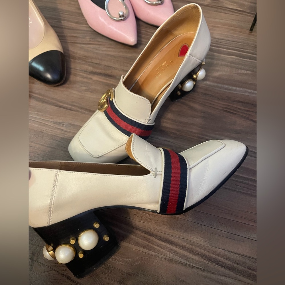 GUCCI Peyton leather heels